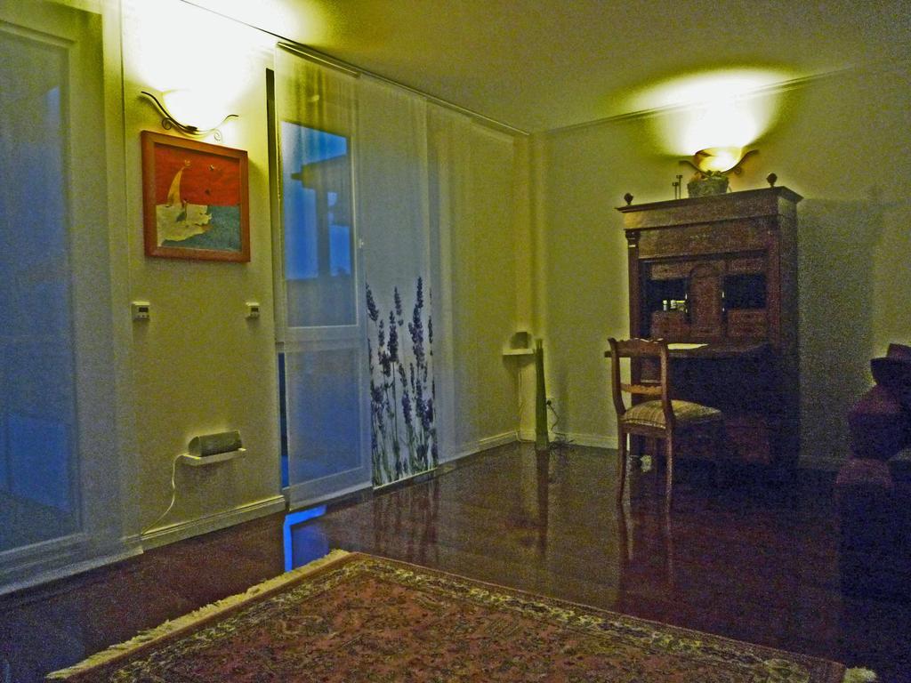 Deluxe Apartment อูเบอร์ลิงเงน ภายนอก รูปภาพ